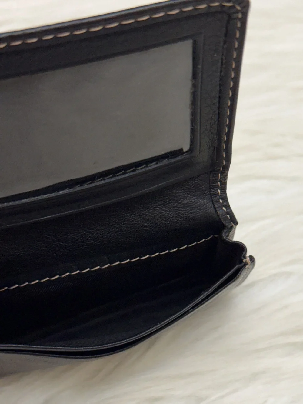 PERRY ELLIS -  BLACK GENUINE LEATHER PORTFOLIO CARDHOLDER WALLET
